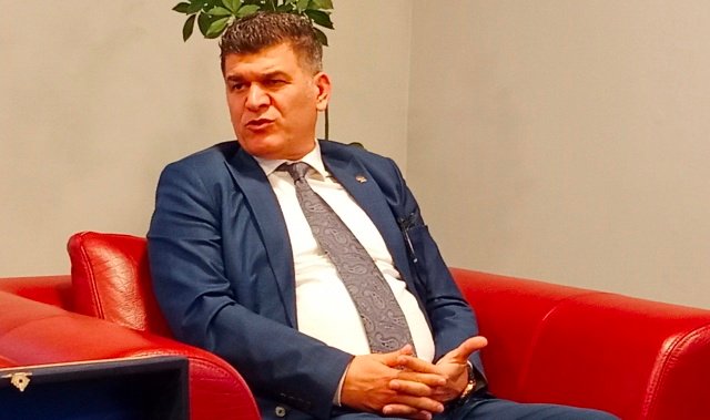 2 BÜYÜKŞEHiR BELEDiYESi GENEL SEKRETERi DOÇ. DR. ERGÜL HALiSÇELiK