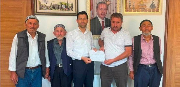 4 BÜYÜKORHAN BELEDİYE BAŞKANI KAMİL TURHAN, KARAÇUKUR KÖYÜ, AĞAÇLANDIRMA İÇİN ORMAN BÖLGE'YE BAĞIŞ