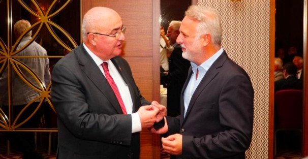 5 ZAFER ÖZTÜRK'TEN YENİ DİZİ PROJELERİ GELİYOR