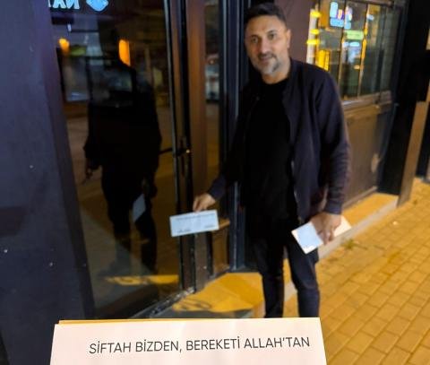 6 ANAHTAR PARTi GÜRSU iLÇE BAŞKANLIĞI ESNAFA SiFTAH PARASI DAĞITTI (Case Conflict) 6 ANAHTAR PARTi GÜRSU iLÇE BAŞKANLIĞI ESNAFA SiFTAH PARASI DAĞITTI (Case Conflict)